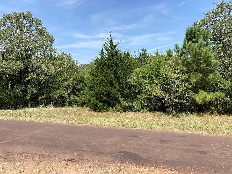 2nd image of Lakeland Dr S