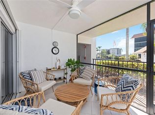 2900 Gulf Shore Blvd N #102, Naples, FL 34103