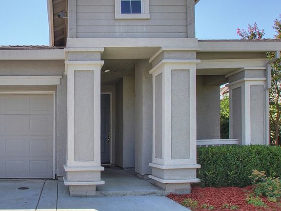 3rd image of 1840 Dawnelle Way