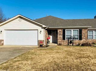 26 Geraldine St, Ward, AR 72176