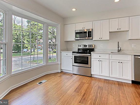 2nd image of 10283 Colony Park Dr