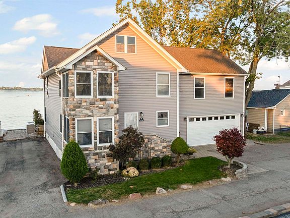 3rd image of 50740 Base St
