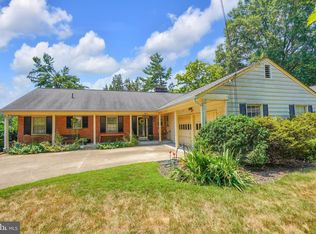 7614 Range Rd, Alexandria, VA 22306