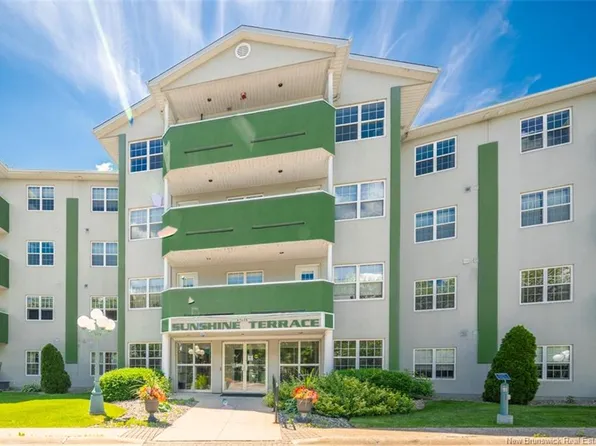 158 Hanwell Rd #206, Fredericton, NB E3B 9K7
