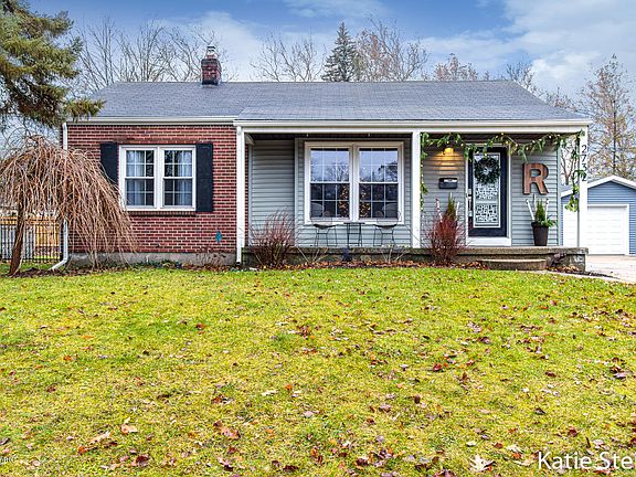 2nd image of 2732 Richards Dr SE