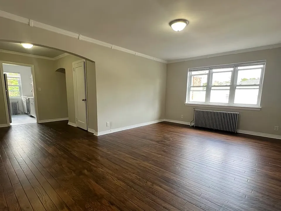 28 Linden St #1