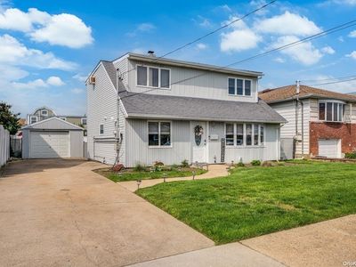 49 Harrison Place, Massapequa, NY, 11758