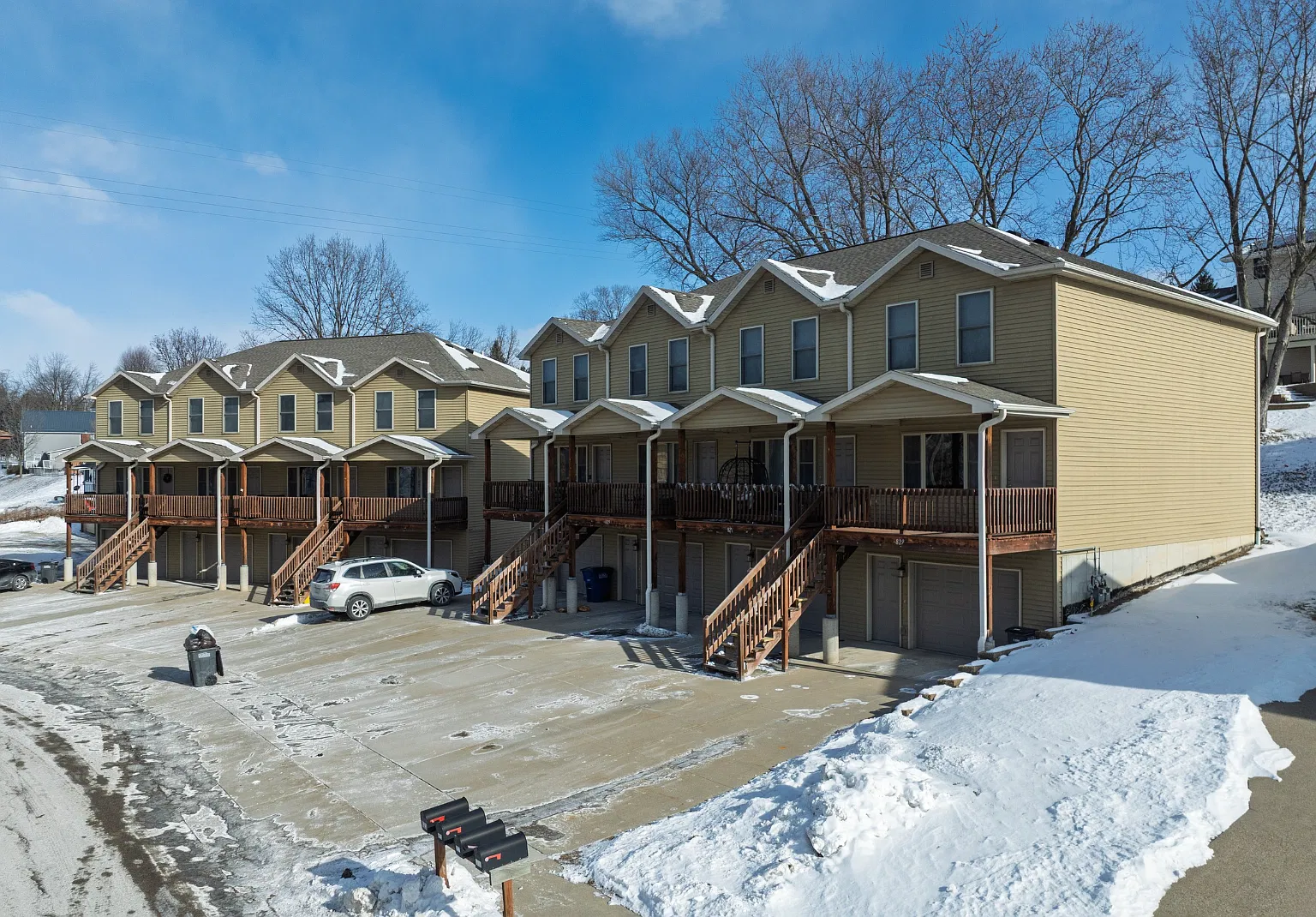 Hawkeye Townhomes — Photo 2