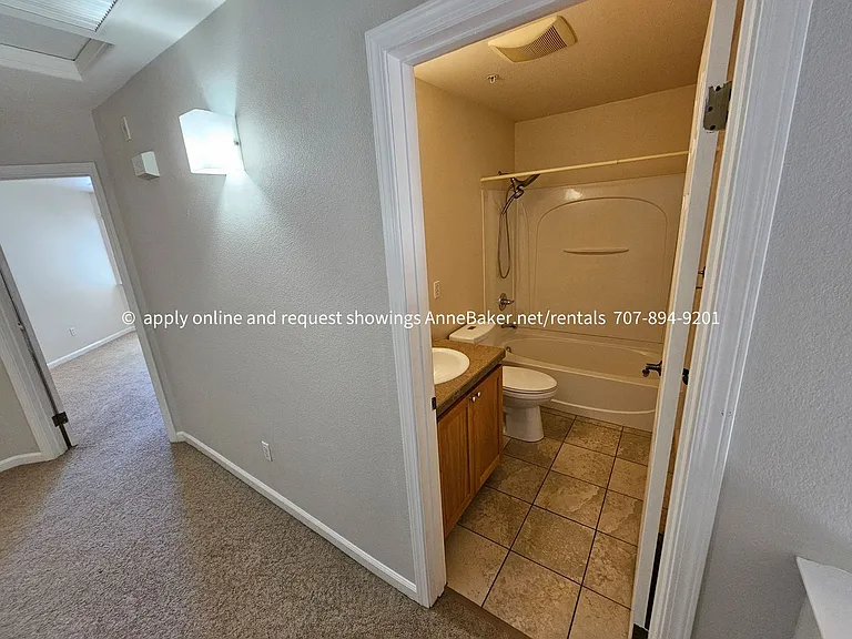 132 Treadway Ct — Photo 16