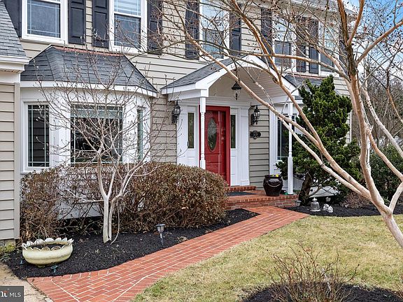 2nd image of 1439 Millikens Bend Rd