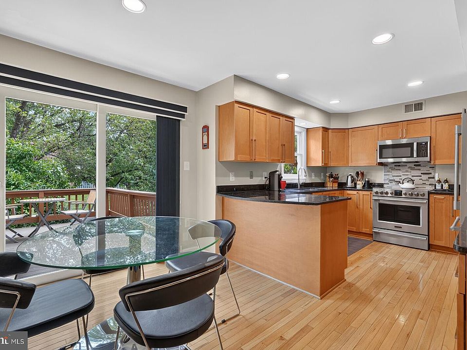 1st image of 10139 Crestberry Pl