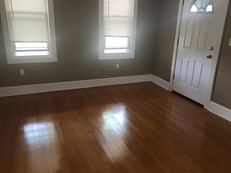 646 Beech St #1 — Photo 6