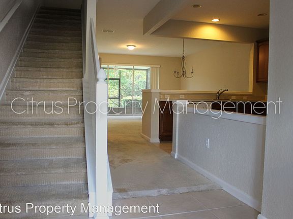 3rd image of 1078 Rock Harbor Ave