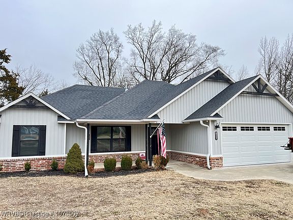 2nd image of 1250 Pine Hollow Dr