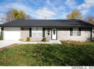 401 Willow Dr, O Fallon, IL