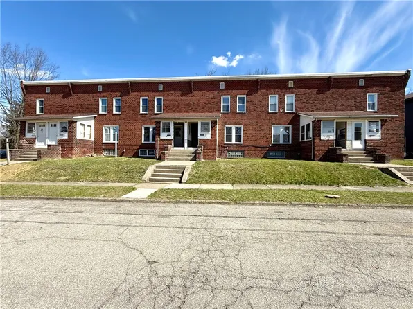 599 Baldwin Ave, Sharon, PA 16146