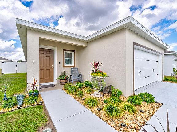 3rd image of 1609 FINNIGAN CIRCLE