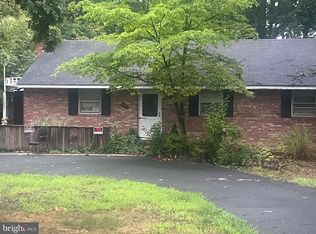 4916 Ridgewood Rd, Alexandria, VA 22312