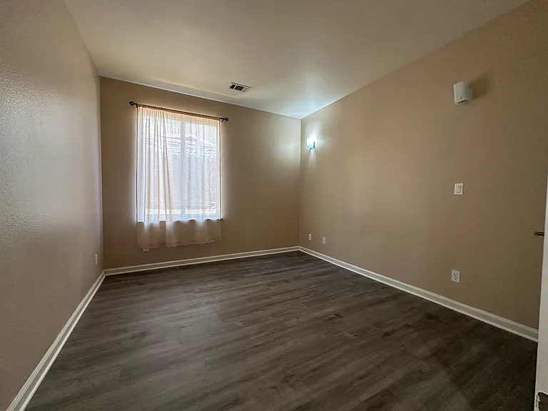 Upstairs bedroom 3
