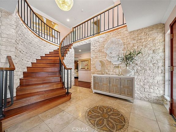 5th image of 555 Chuck Wagon Cir