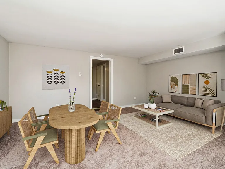 Hyde Park Townhomes — Photo 23