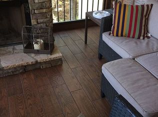 379 E River Bend Dr, Eatonton, GA 31024