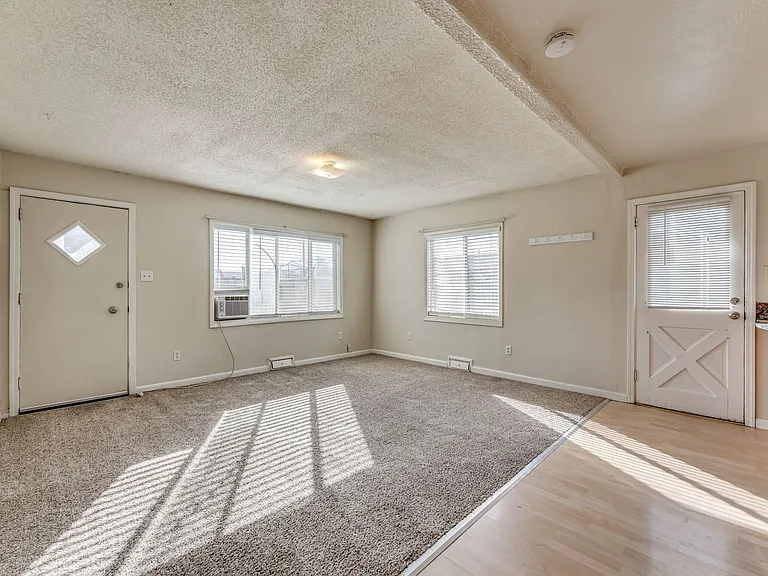 1459 G St — Photo 2