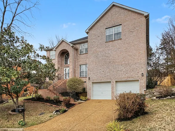 2221 Maple Grove Ln, Nashville, TN 37211