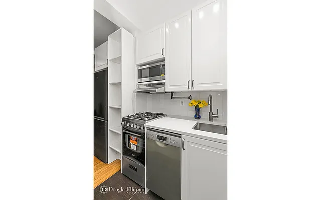 Rented by Douglas Elliman | media 12