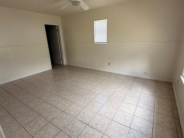 401 Jackman St — Photo 3