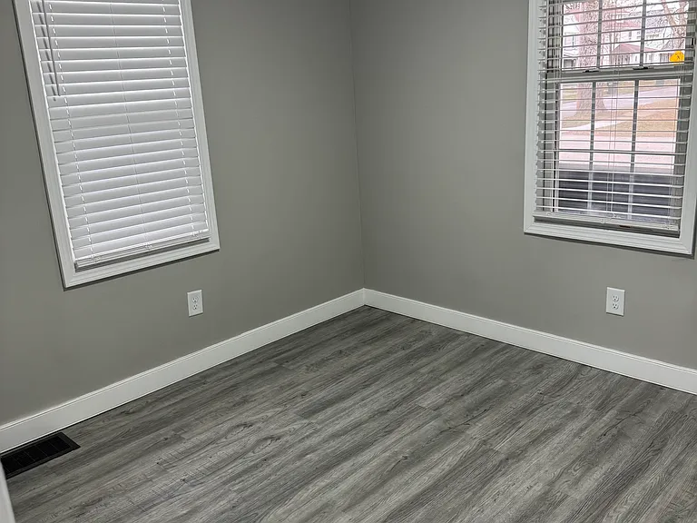 629 Webb Ave SW — Photo 11
