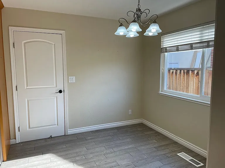 1002 Rockrose Ave — Photo 16