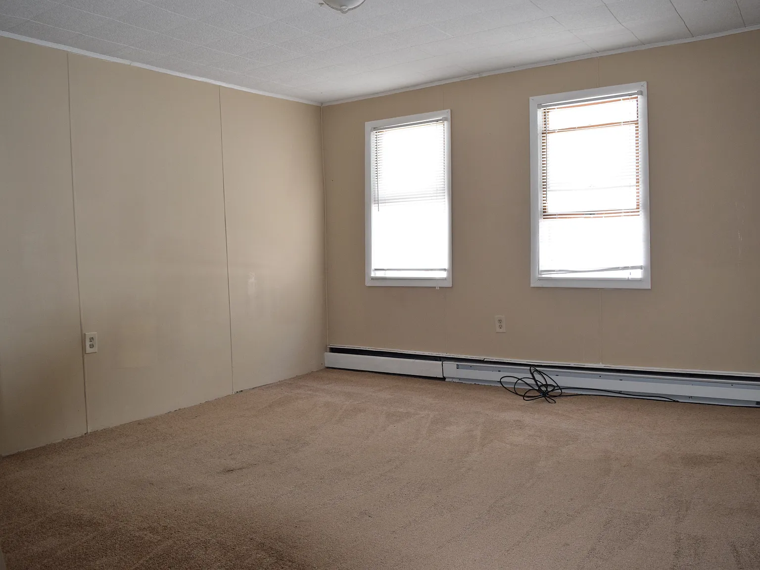 704 Main St — Photo 3