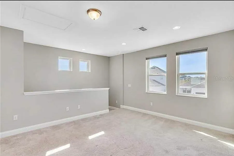 Studio, 440 sqft, $1,200 — Photo 3