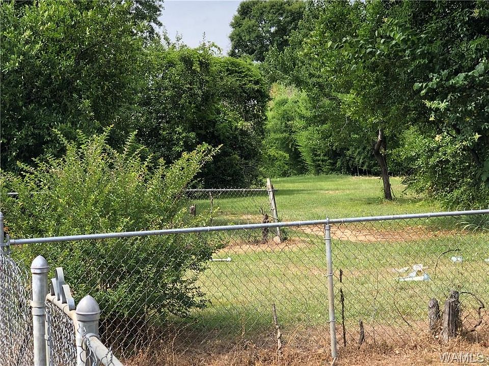 1st image of 602 Hargrove Rd E