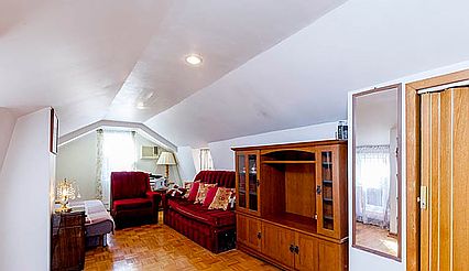 5th image of 2373 E 14th St #1