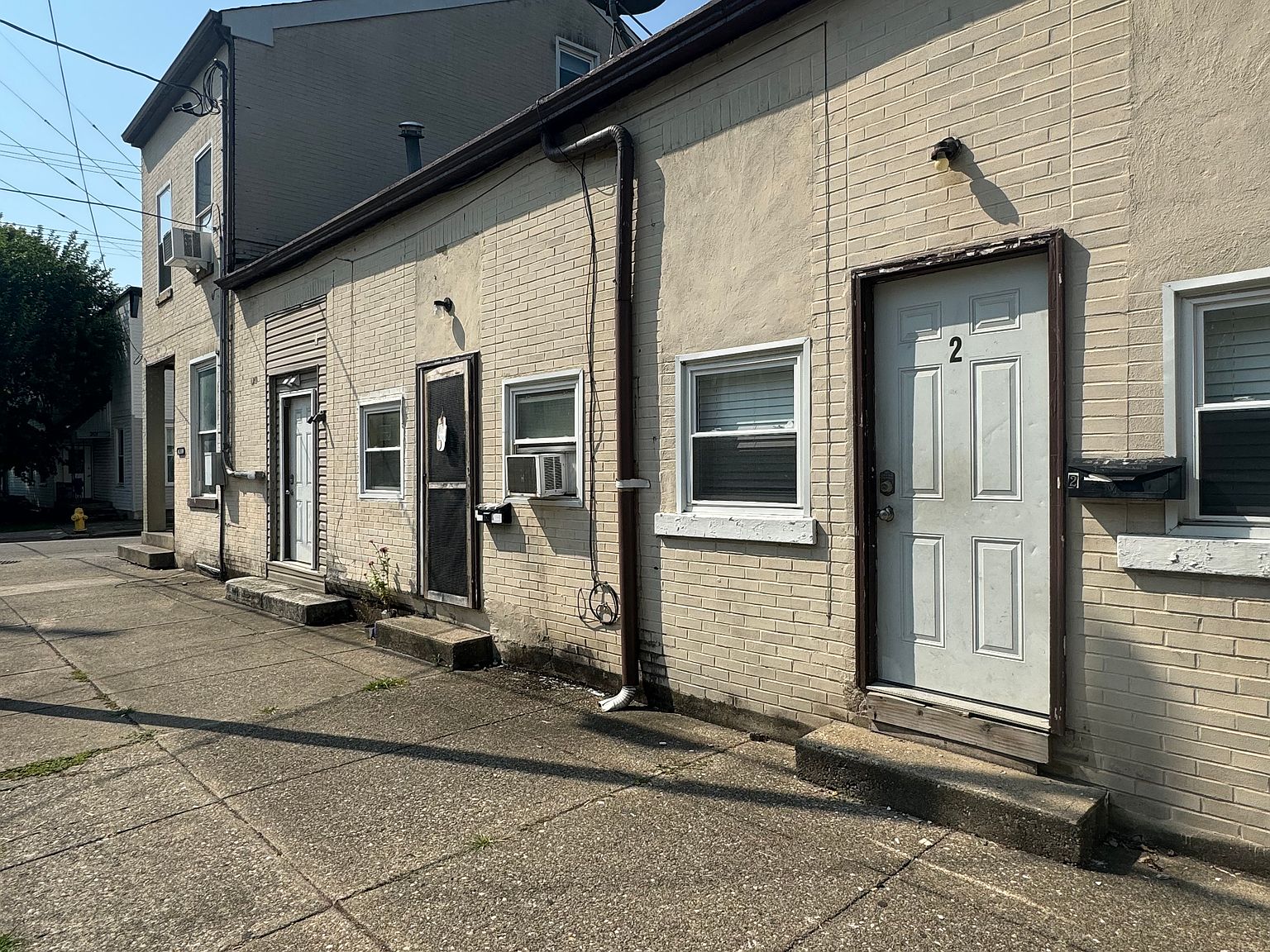 512 Russell St - Airbnb Property