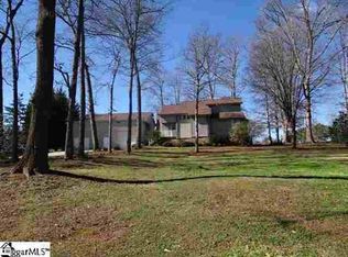 116 Taxiway Ave, Easley, SC 29640