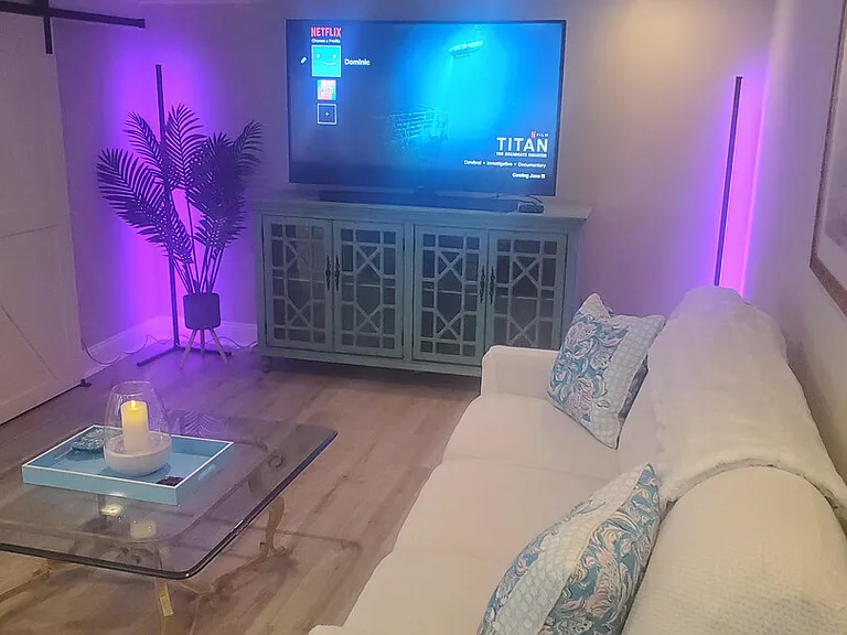 Alan Ln — Photo 1