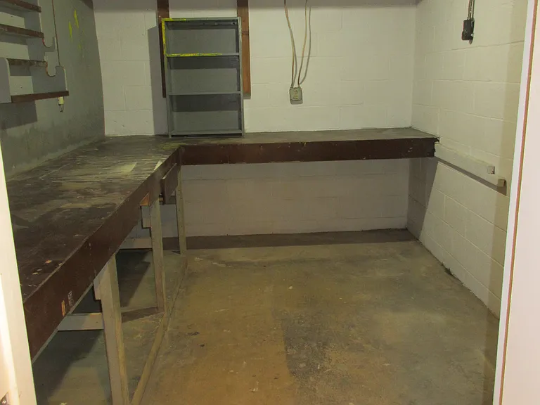 Craft area, storage etc.