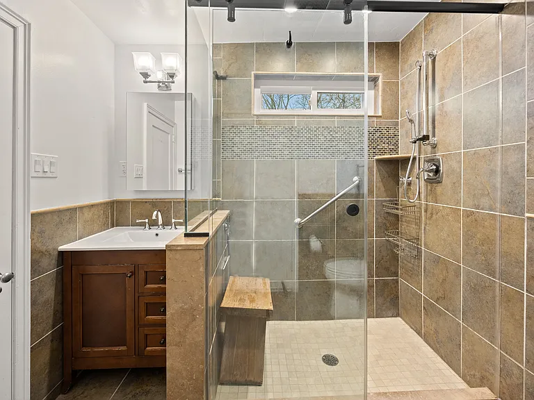 1509 Upland Ave — Photo 31