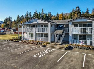 210 Washington Ave S, Eatonville, WA 98328