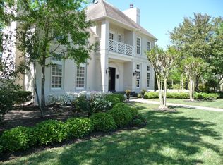 30 Leeward Cove Dr, Spring, TX 77381