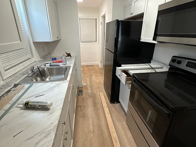1614 E Arnold St — Photo 4