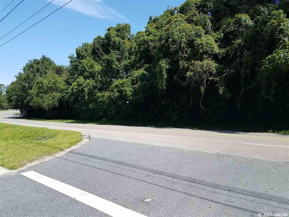 2nd image of 3230 SW 27th St