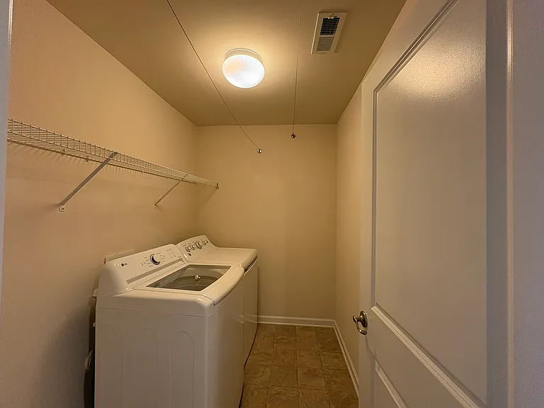 4052 Zilker Park Dr — Photo 24
