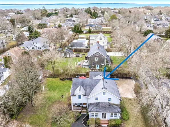 63 Queen Street, Falmouth, MA 02540