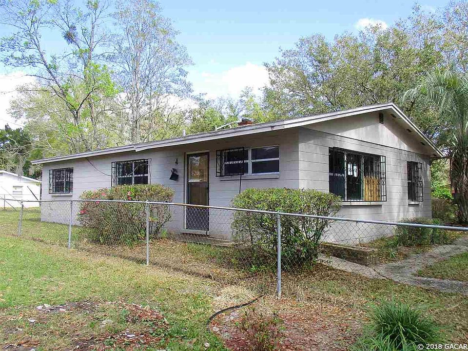 1st image of 1636 SE 12th Pl