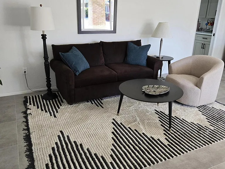 12930 W Seville Dr — Photo 6