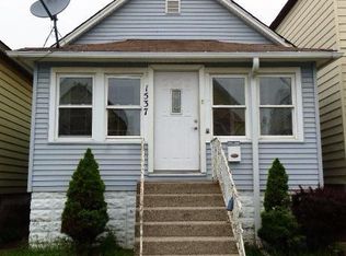 1537 John St, Whiting, IN